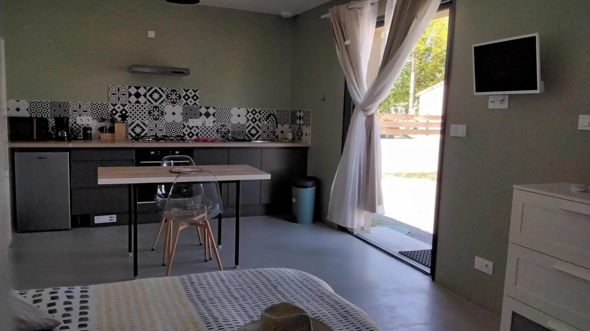 Holiday home Charmant Studio Proche Voie Verte Et Marche Local Ruoms