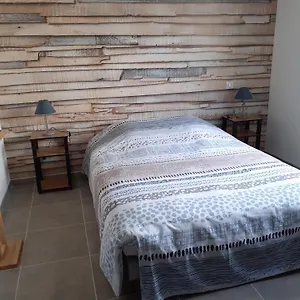  Hébergement de vacances Les Locs Du Grazel