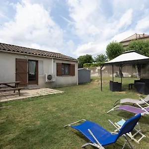  Hébergement de vacances Ombre D'ete