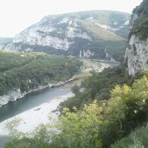  Hébergement de vacances En Sud Ardèche
